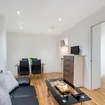 City & Bermondsey Nest 4C